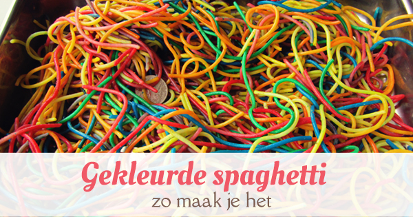 gekleurde spaghetti