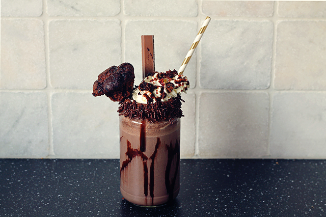 extreme milkshake maken chocola