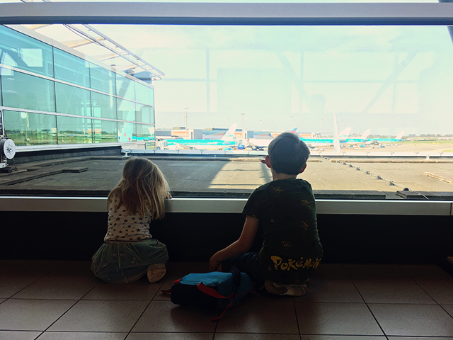 vliegtuigen kijken kinderen