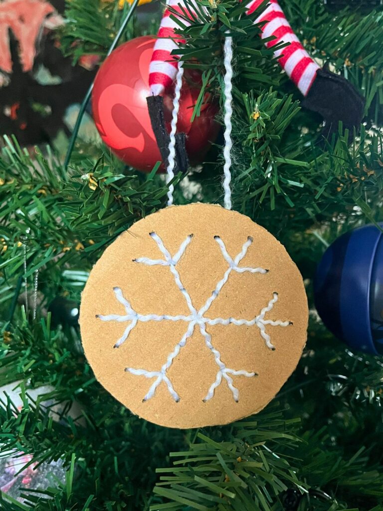 kerstboomhanger geborduurde sneeuwvlok